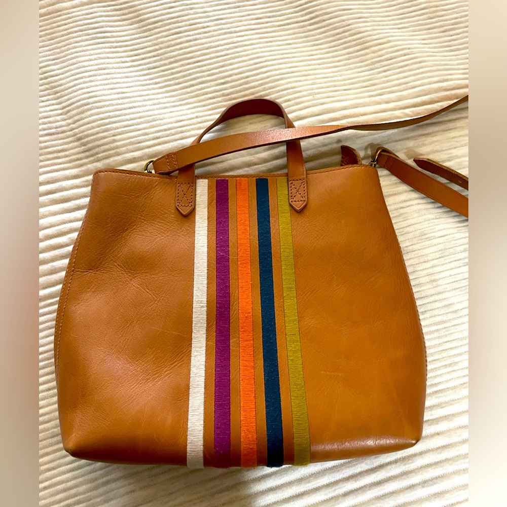 Cute!!! Madewell bag!